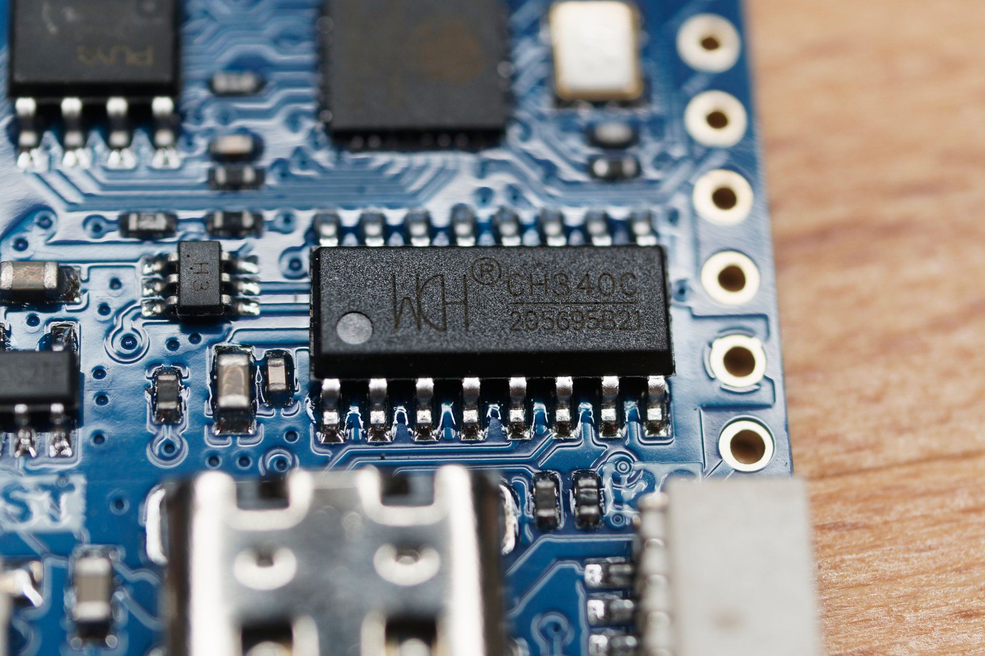 CH340C Serial Chip on Lolin D1 mini Development Board